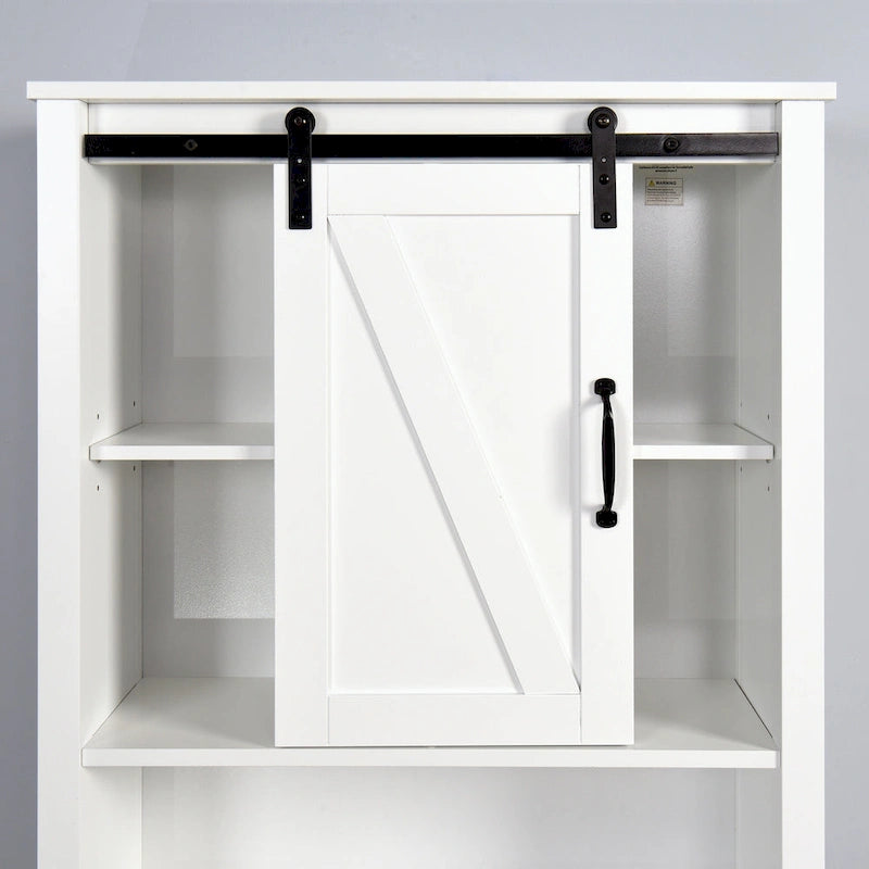 Meuble de rangement blanc à poser au-dessus des toilettes avec porte coulissante style grange et étagères réglables