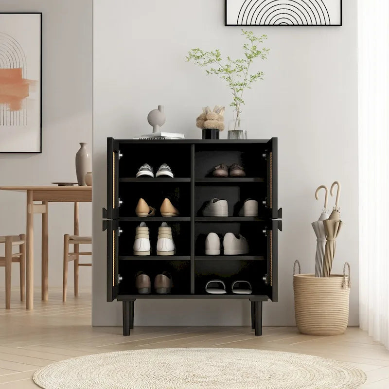 Buffet quatre portes en rotin noir avec poignées diamant et pieds en bois massif