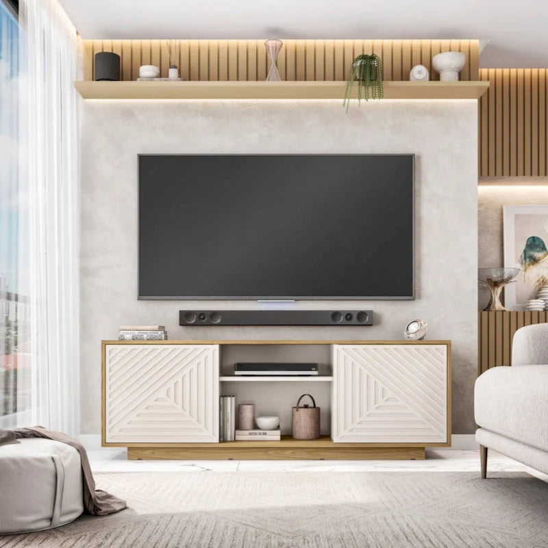 Meuble TV moderne avec portes à motifs, étagères ouvertes, rangement, bois naturel chêne, blanc antique
