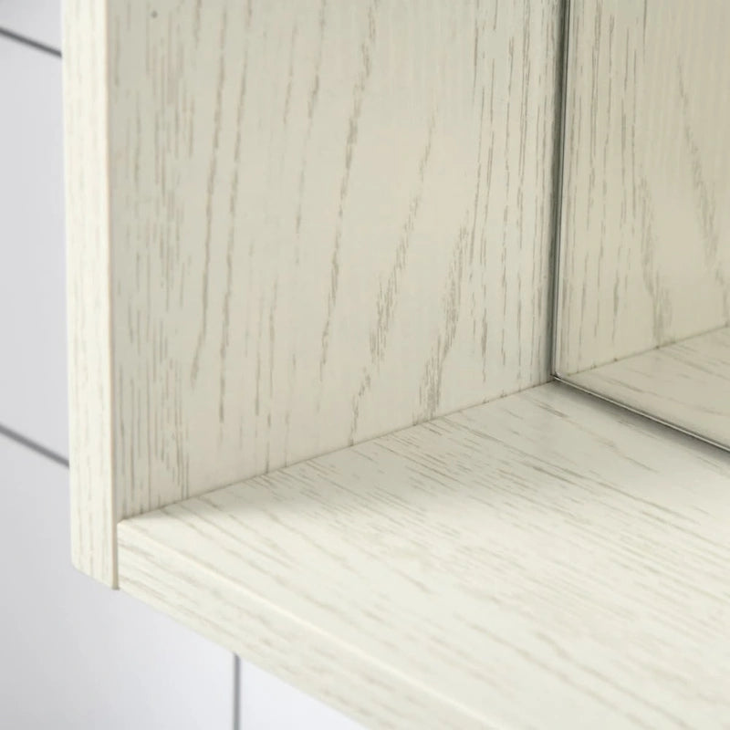 Armoire de toilette murale aspect bois blanc avec étagères latérales ouvertes