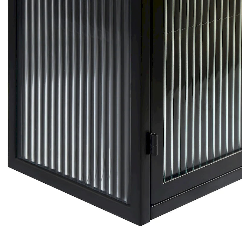 Meuble haut moderne à deux portes avec portes en verre cannelé, noir ou vert menthe, trois niveaux de rangement