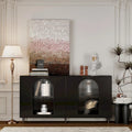 Buffet noir mat avec portes en verre cannelé et pieds en métal